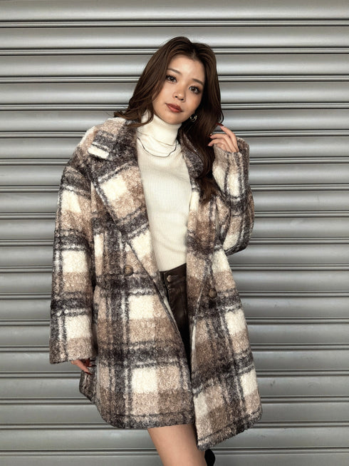 チェック柄ミドル丈コート